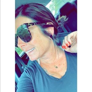 Meet your Posher, Holly